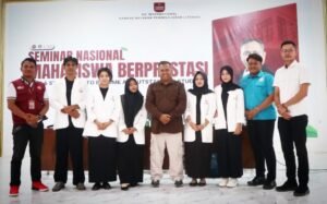 Read more about the article MAHASISWA PGPAUD UNSWA IKUTI SEMINAR NASIONAL MAHASISWA BERPRESTASI UNTUK MENINGKATKAN KOMPETENSI DAN DAYA SAING